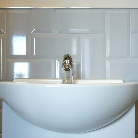 The Willow - 16 Apartment *